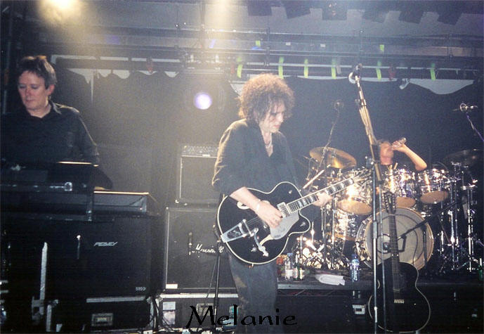 The Cure live in London (Dec. 11th, 2003)
