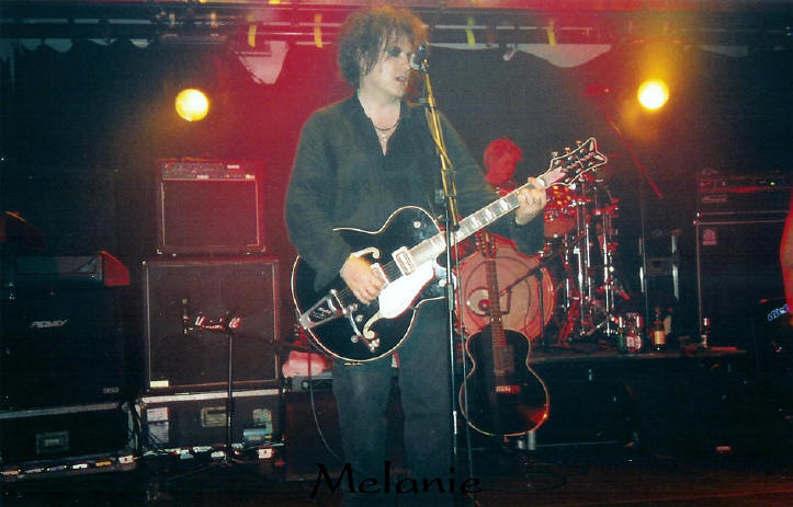 The Cure live in London (Dec. 11th, 2003)