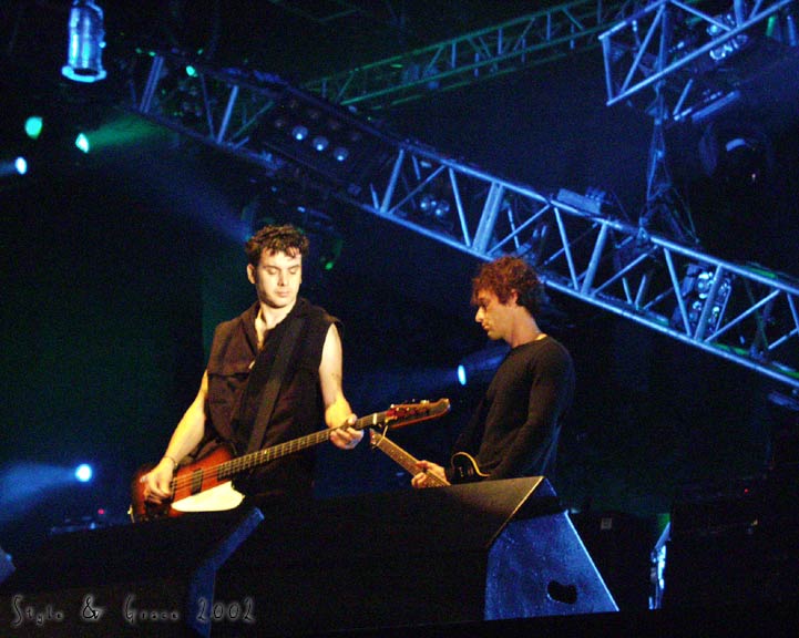 Simon & Perry at the Zillo festival (July 13th, 2002)